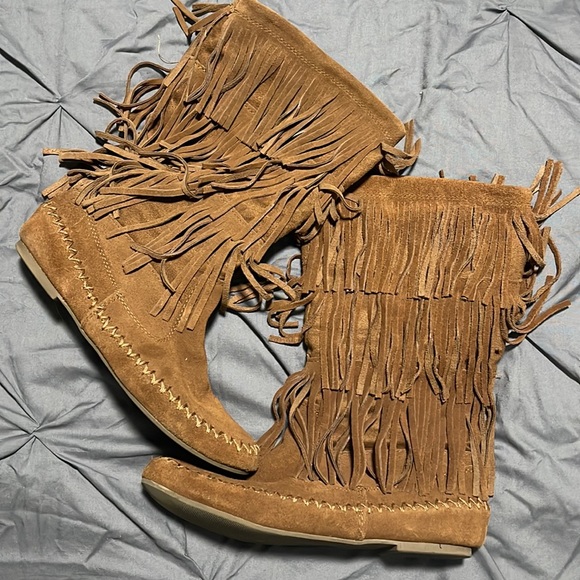 Yoki Mudd 55 Womens Tall Fringe Boots 